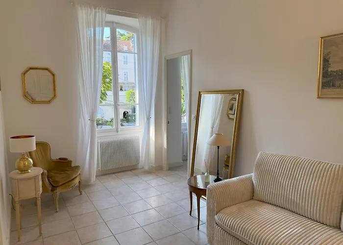 Legend Of Beausite Daire